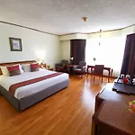 Duangtawan Hotel Chiang Mai -Sha Extra Plus